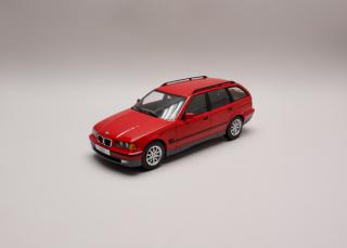 BMW 325i E36 1995 Touring červená 1:18 MCG