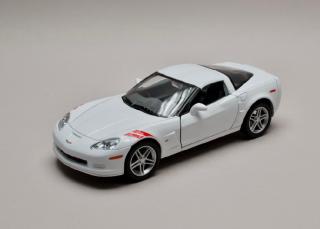 Chevrolet Corvette Z06 2007 bílá 1:24 Lucky Die Cast