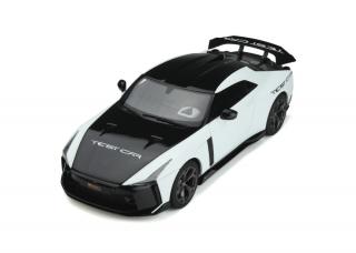 Nissan GT-R50  Test Car 2021 černo - bílá  resin model   1:18 GT Spirit