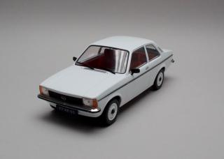 Opel Kadett C2 1977 2.dvéř bílá 1-18  Premium X