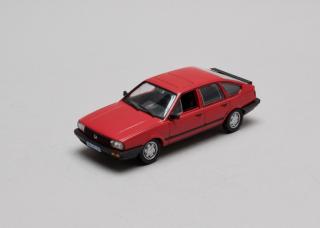 VW Passat GL B2 1985 červená 1:43 Car Selection