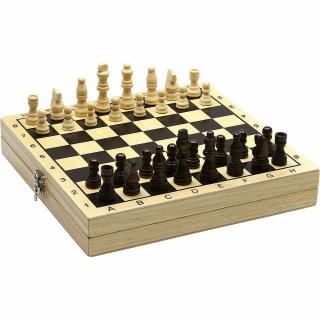 Dřevěné šachy a dáma v boxu