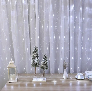 Vnitřní vánoční LED světelná síť - studená bílá 160 diod (se záblesky)
