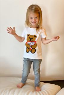 Dětské tričko s krátkým rukávem s medvídkem GUESS, bílá Barva: Bílá, Velikost: 104