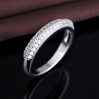 OLIVIE Stříbrný prsten s čirými zirkony od Olivie 2181 Velikost prstenů: 6 (EU: 51-53)