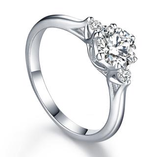 OLIVIE Zásnubní stříbrný prsten BEVERLY 5081 Velikost prstenů: 6 (EU: 51-53)