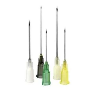 B BRAUN Jednorázové sterilní injekční jehly 0,7 x 30 mm 100 ks černá
