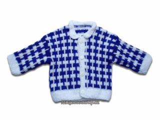 ručně pletený dětský svetr modro-bílý s plastickými obdelníky, velikost 62
