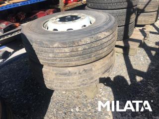 Použité pneu s diskem Dunlop 295/80 R22,5