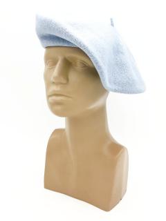 Dámský baret sv. modrý Karpet