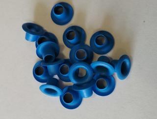 Průchodka sv.modrá  5,5 x 6x 10 mm - 10 ks