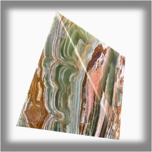 Onyxo Pyramida multigreen onyx 15 cm