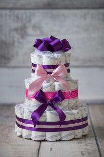 Plenkový dort třípatrový fialový