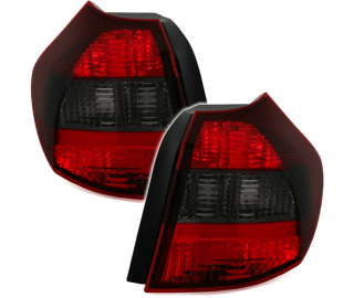 BMW E87/E81 04-11 - Zadní světla DEPO - Červená/Kouřová