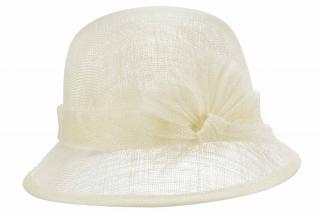 Cloche krémově bílý slavnostní klobouk s ozdobou - ze sisálové slámy Velikost: Unisize (S-XL)