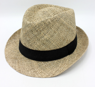 Slaměný klobouk z mořské trávy hustě pletený s černou stuhou - Trilby Velikost: 57 cm (M)