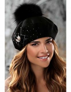 Černý zimní baret s bambulí a zdobením W-0748/018