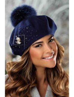 Modrý zimní baret s bambulí a zdobením W-0748/161 tmavě modrý