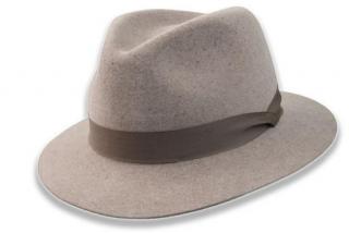 Plstěný klobouk TONAK 12086/15 oříšková barva VELIKOST: 55