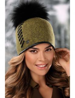 Zimní dámská čepice s bambulí zdobená páskem W-0732/290M khaki melange