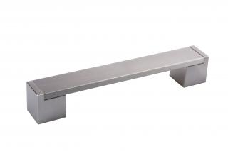 Úchytka kovová Kofu Barva: satin chrom, Rozteč: 256 mm