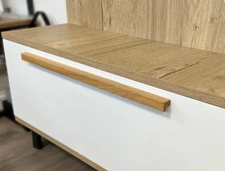 Úchytka Ronda dřevěná dub lakovaný Rozteč: 96 mm