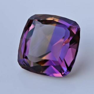 Ametrín z Bolívie 18x18mm Váha: 25.38ct  /VIDEO/