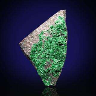 Uvarovit (granát) z Ruska 75x65mm