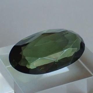Vltavín z Čech 27x15x10mm Váha: 21.70ct