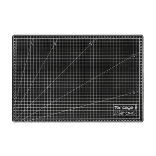 Řezací podložka A3, 3mm s mřížkou v CM černá