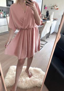 Šaty Claranse Barva: Růžová