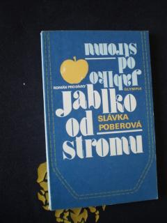 Jablko od stromu