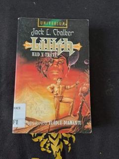 Lilith: Had v trávě