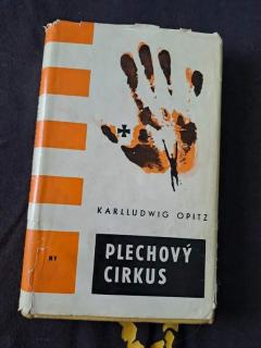 Plechový cirkus