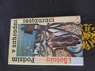 Podzim v zahradní restauraci