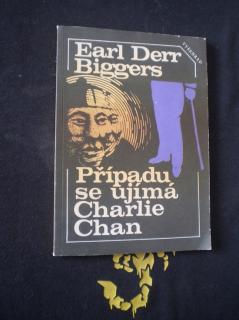 Případu se ujímá Charlie Chan