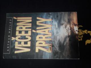 VEČERNÍ ZPRÁVY - Hailey, Arthur