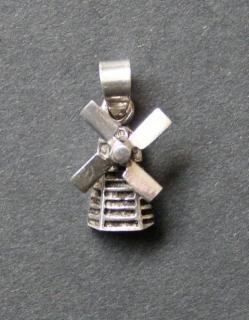Větrný mlýn - stříbrný přívěsek / přívěsek ze stříbra (Větrný mlýn - stříbrný přívěsek na krk)