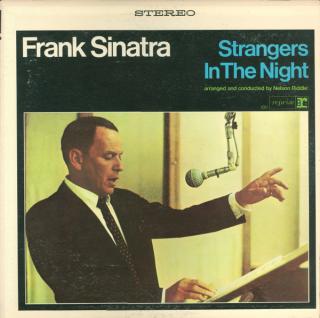 Frank Sinatra - Strangers In The Night - LP (LP: Frank Sinatra - Strangers In The Night)