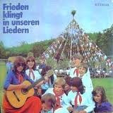 Various - Frieden Klingt In Unseren Liedern - VII. Pioniertreffen Dresden 1982 - LP (LP: Various - Frieden Klingt In Unseren Liedern - VII. Pioniertreffen Dresden 1982)