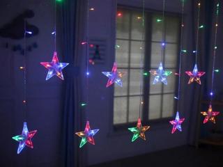 Vánoční světelný LED závěs hvězdičky 5 m Barva: Barevná