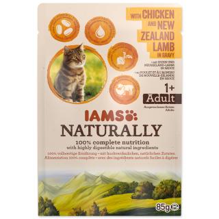 Kapsička IAMS Naturally kuře & jehněčí v omáčce