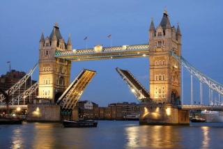 Pětidílná vliesová fototapeta Tower Bridge, rozměr 375x250cm, MS-5-0021