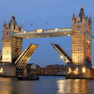 Třídílná vliesová fototapeta Tower Bridge, rozměr 225x250cm, MS-3-0021