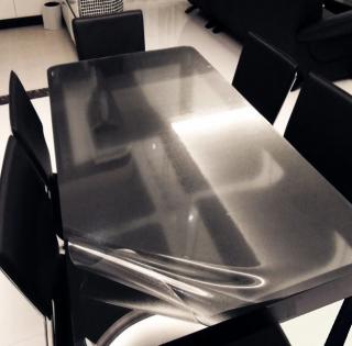 Ubrus na stůl z měkkého skla 50x240,5 cm Ubrus: Lesklá černá fólie