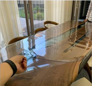 Ubrus na stůl z měkkého skla 63x264 cm Ubrus: Průhledná lesklá folie