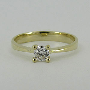 Zásnubní zlatý prsten se zirkonem Z70-140 váha: 1.90 g, Velikost: 56, ryzost: Au 585/1000