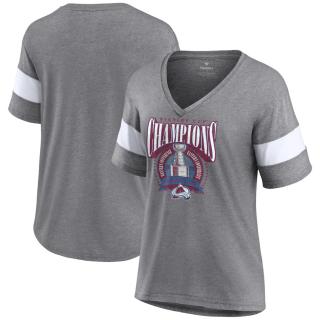 Dámské tričko Colorado Avalanche 2022 Stanley Cup Champions Banner V-Neck Triblend Velikost: S