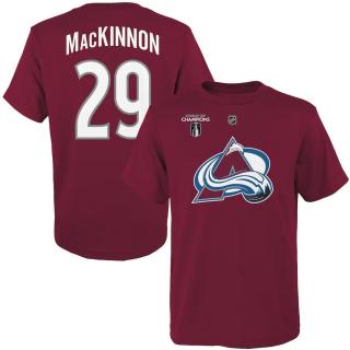 Dětské tričko Nathan MacKinnon #29 Colorado Avalanche 2022 Stanley Cup Champions Name and Number Velikost: Dětské L (11 - 12 let)