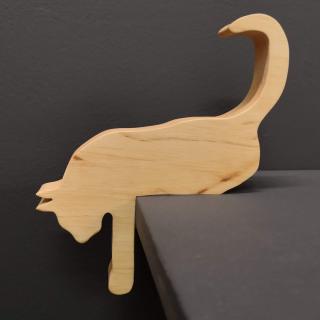 Dřevěná dekorace kočka ležící, masivní dřevo, 17,5x15x2,5